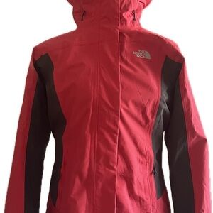 The North Face Women's Pink and Black Ski Jacket